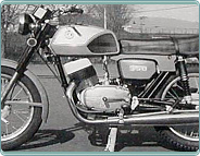(1976) ČZ 350 ccm typ 472