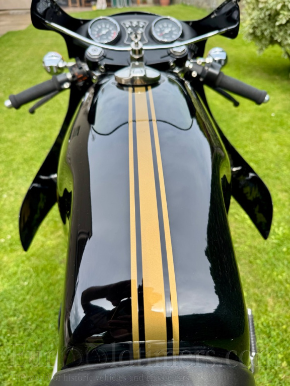 Ducati 900SS