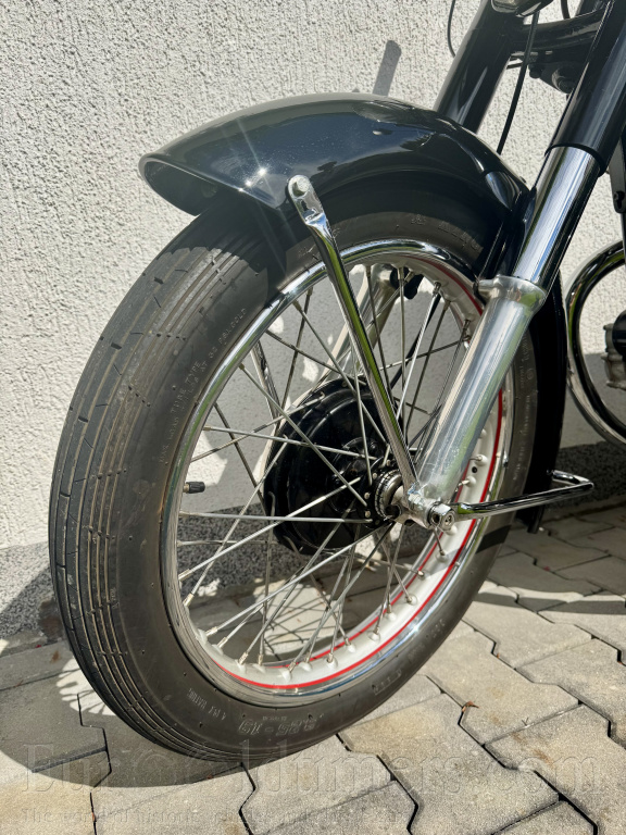 Norton Dominator