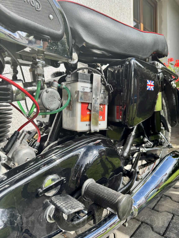 Norton Dominator