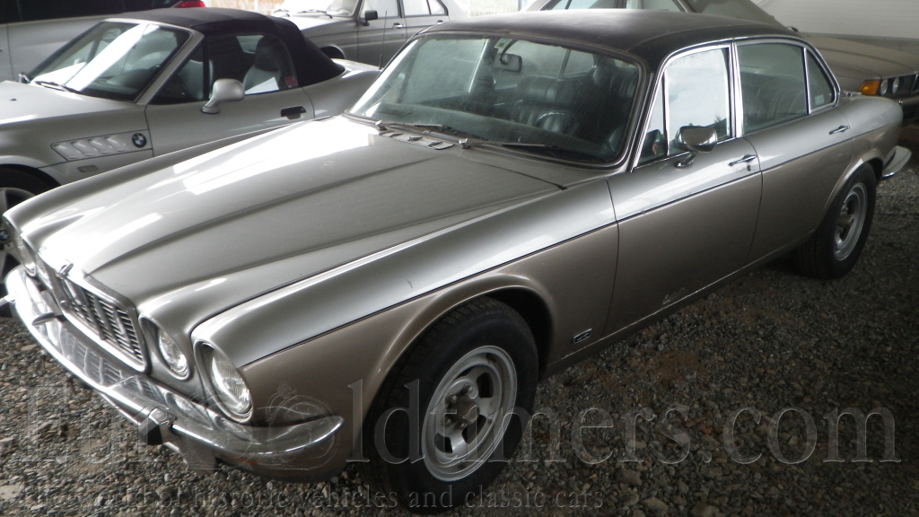 Jaguar XJ12
