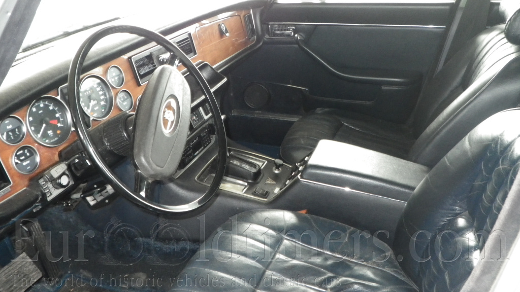 Jaguar XJ12