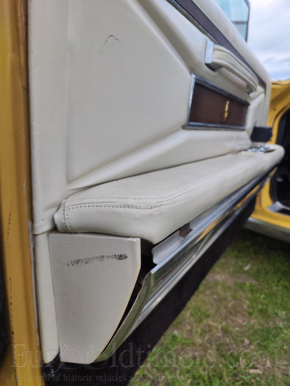 Lincoln continental coupe mark III