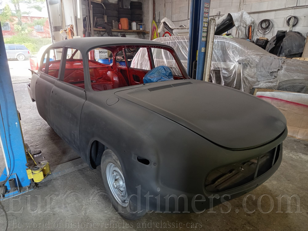 TATRA 603