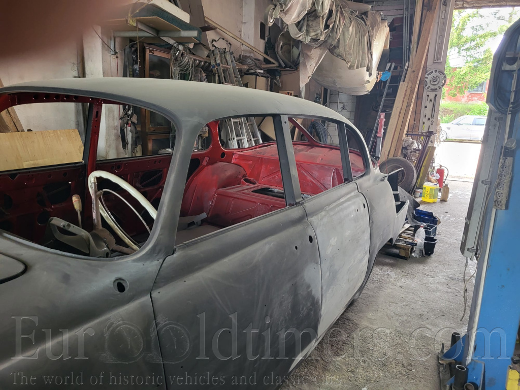 TATRA 603