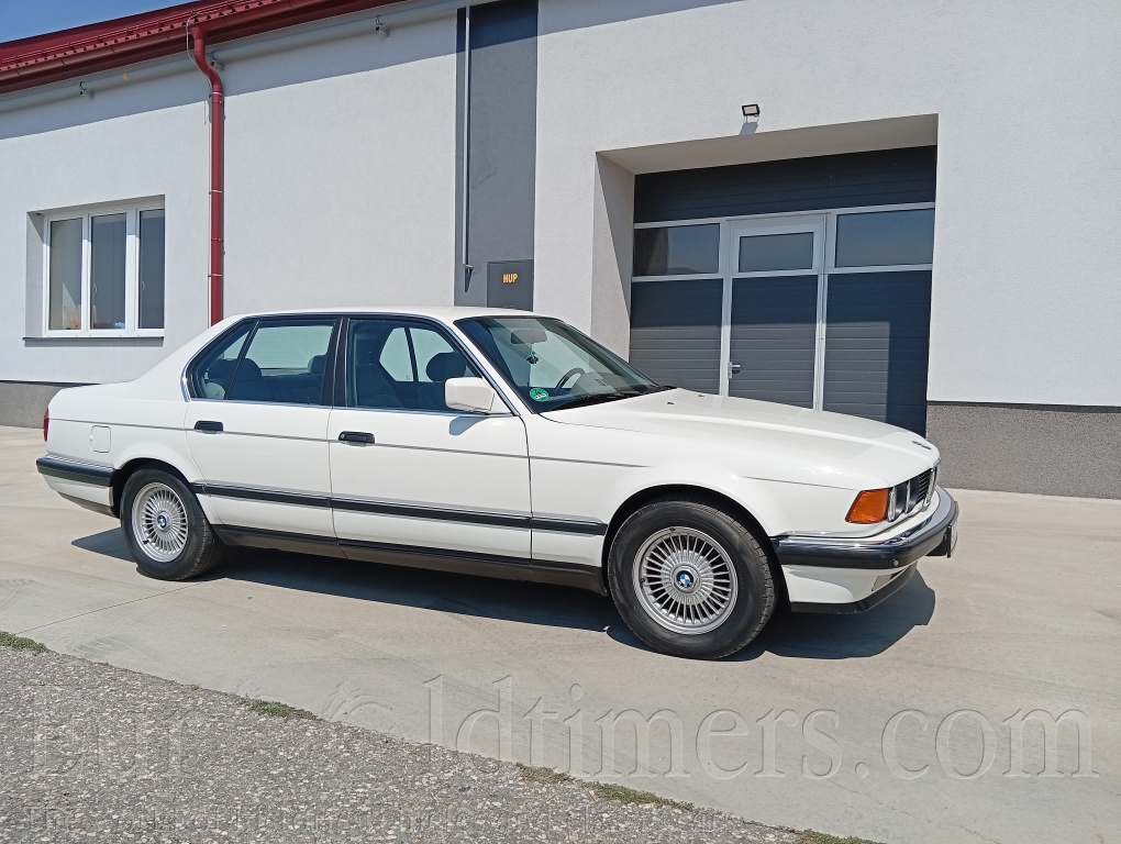 BMW e32 730i