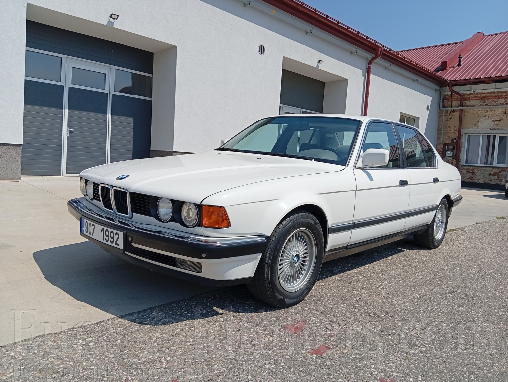 BMW e32 730i