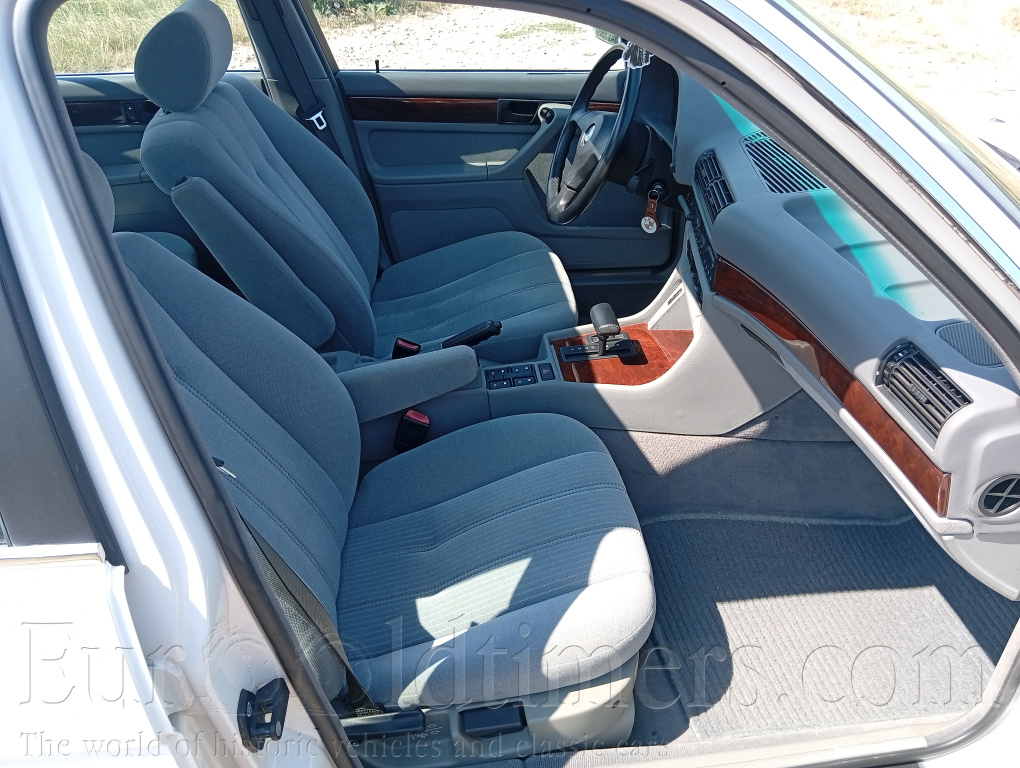 BMW e32 730i