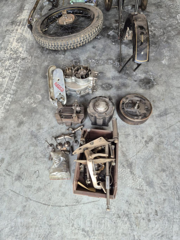 Radco 500 cc OHV 1928 in parts