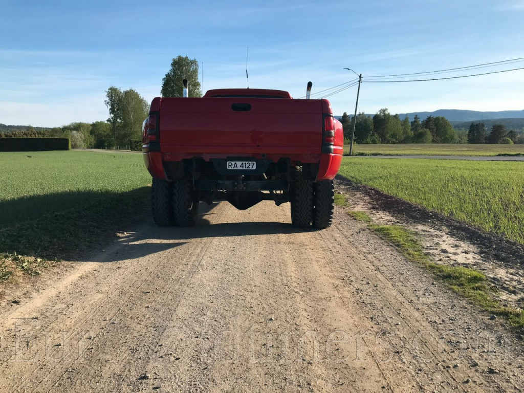 Dodge ram 450, najeto 14 000, 4x4, 6 kol