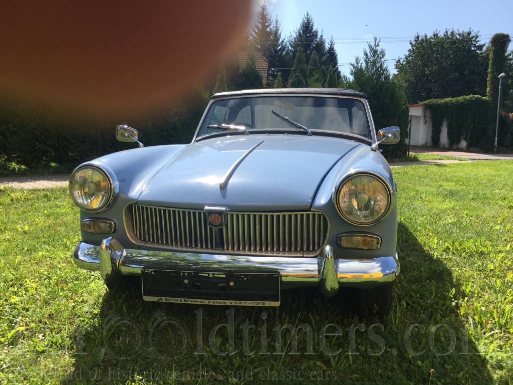 MG Midget rok 1965