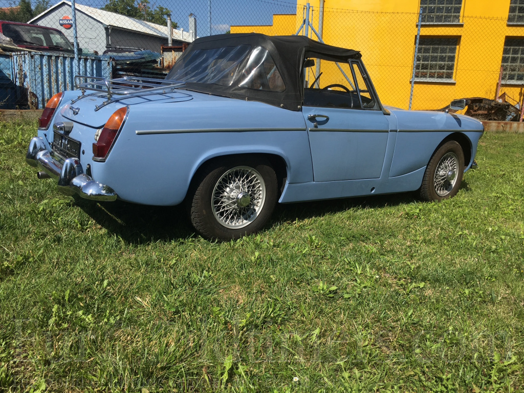 MG Midget rok 1965