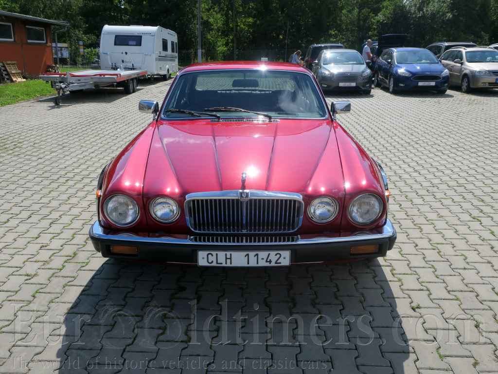 Prodám Jaguar XJ 6 4.2 i 151 kW 