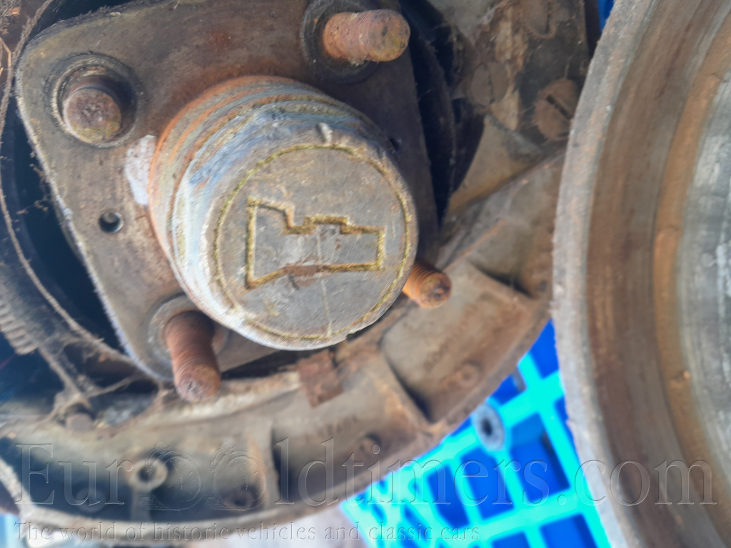 Náprava typ Dubonnet a řízení