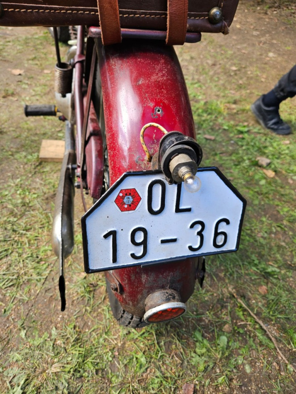 JAWA 250 Special, s TP, v původním stavu