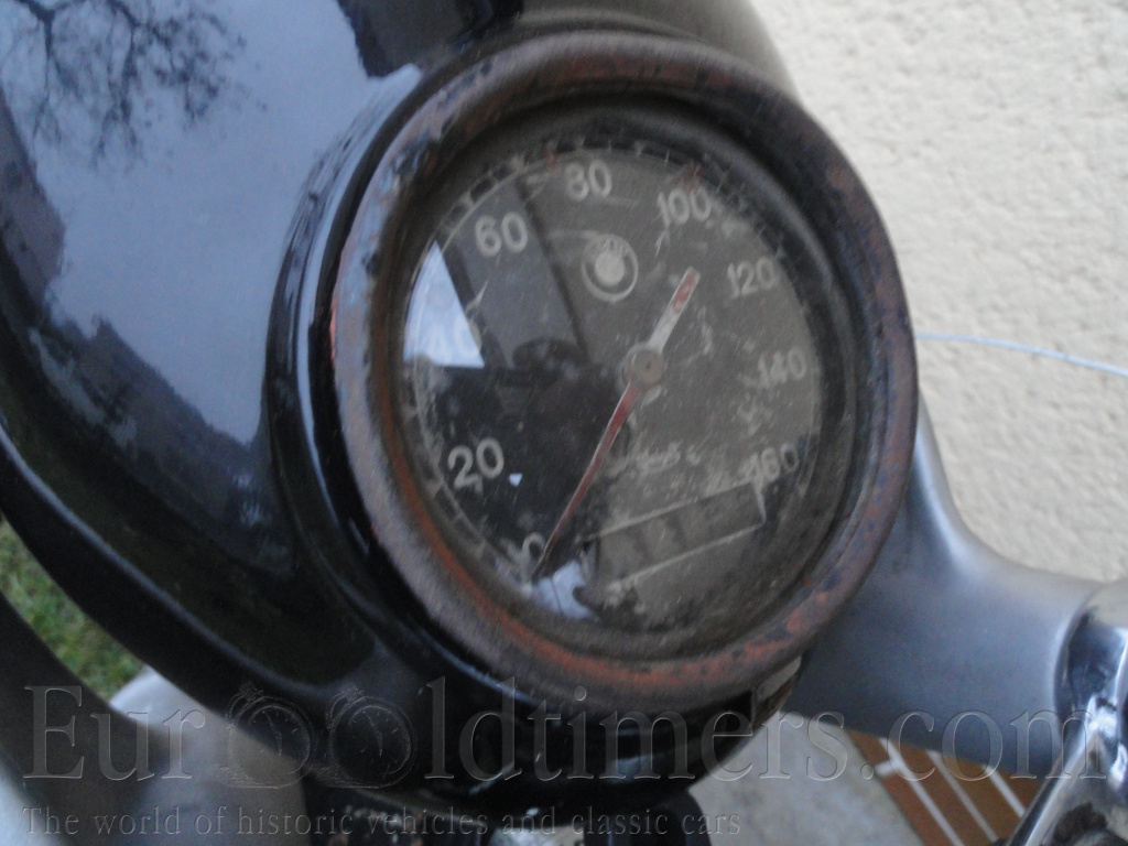 BMW R6, rok 1937, vyrobeno jen 1850kusů 