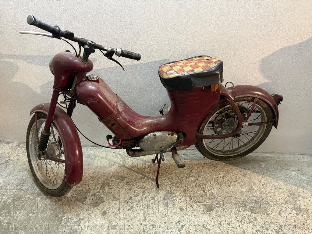 Jawa 550 v povodnom stave