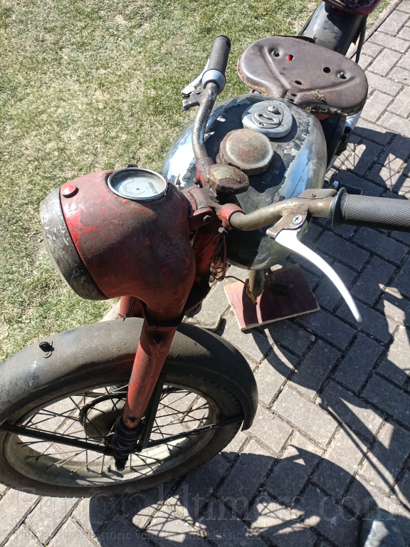 Jawa 250 Pérák 
