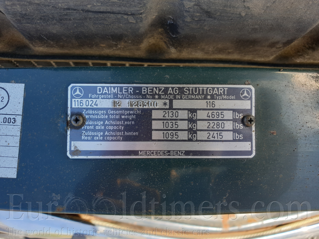 Mercedes-Benz 280SE W116 Zelená