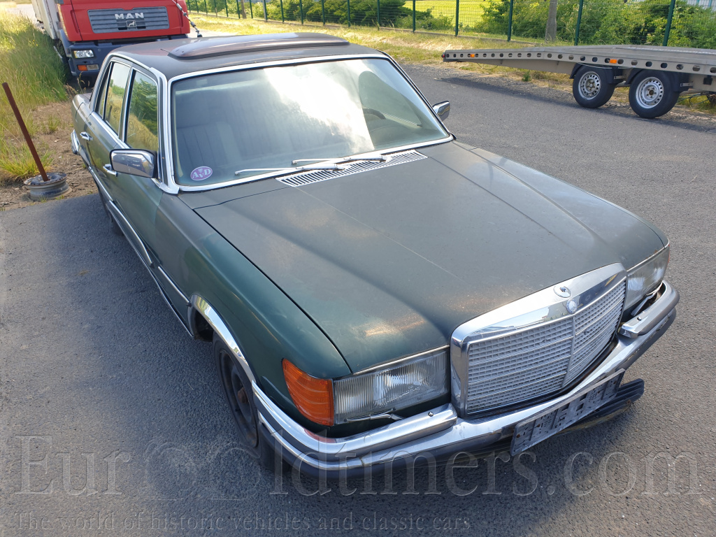 Mercedes-Benz 280SE W116 Zelená