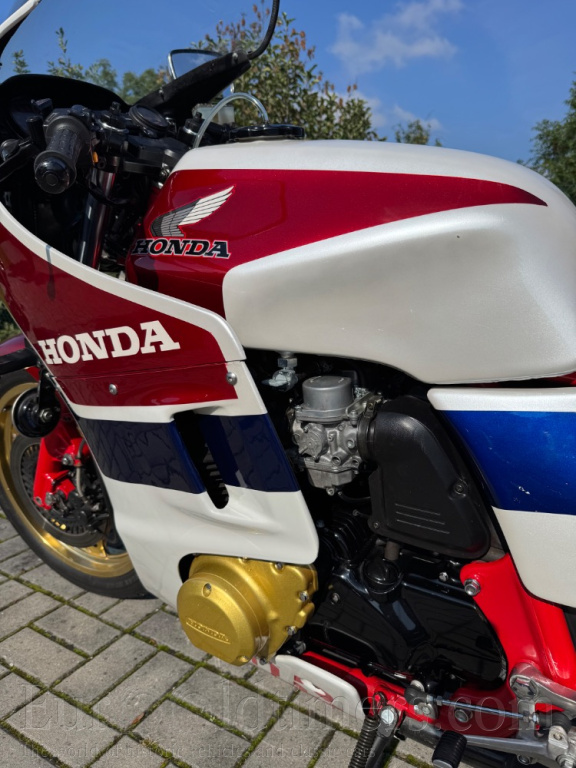 Honda CB 1100R SC08
