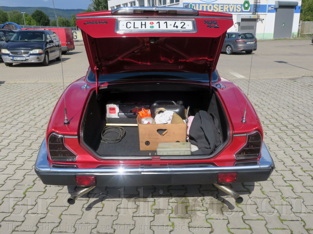 Prodám Jaguar XJ 6 4.2 i 151 kW 