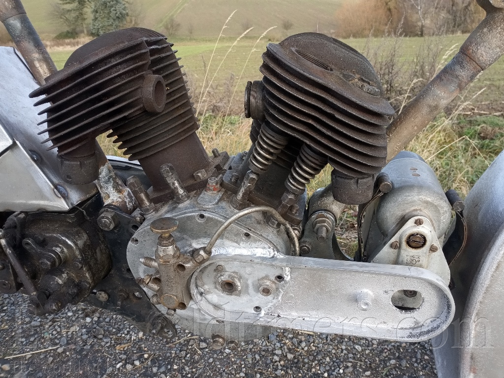 BSA 770 Model E27 Light