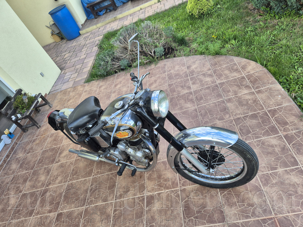 Royal Enfield Bullet 350