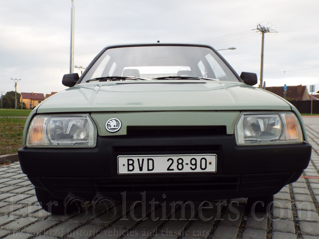 Škoda Favorit 136lux r.v 1990, STKplatná