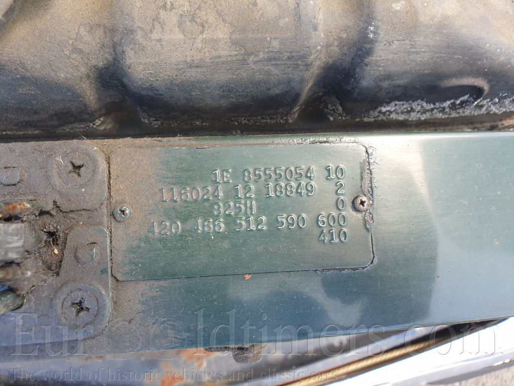 Mercedes-Benz 280SE W116 Zelená