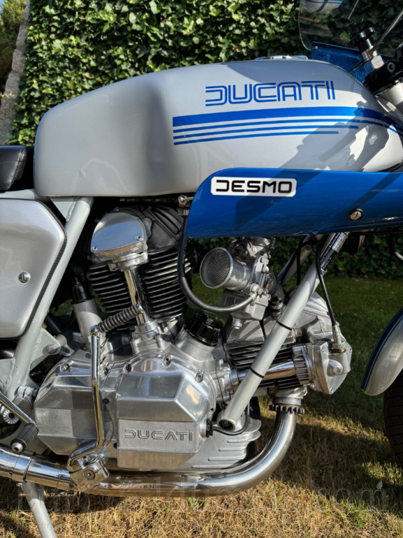 Ducati 900 SS