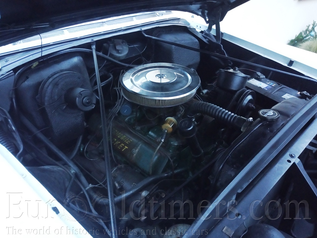 Oldsmobile Super “88“ Holiday Coupe