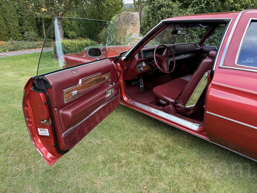 Buck Electra Custom Landau Coupe 1976