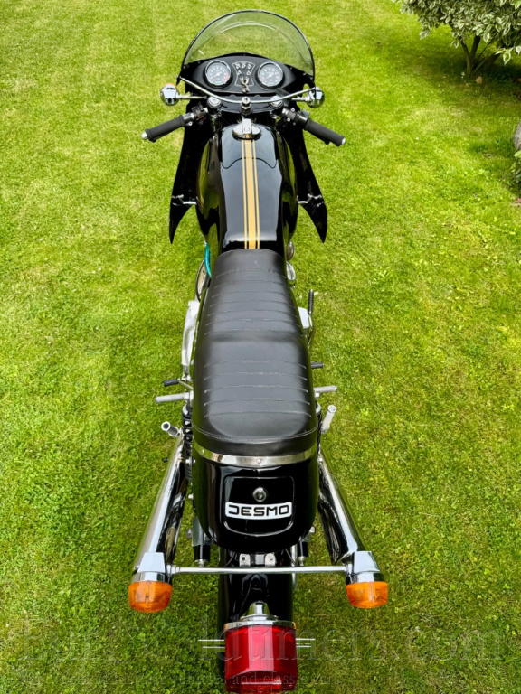 Ducati 900SS