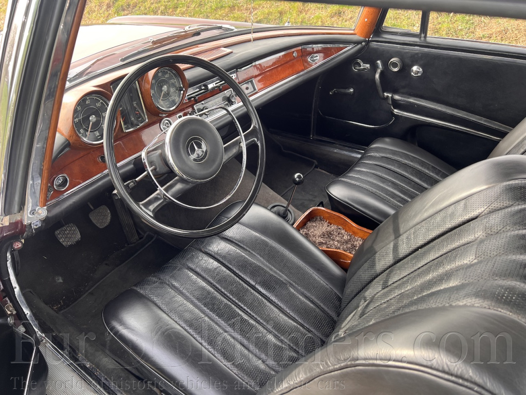 Mercedes 250 SE/C 1965 (W111) 