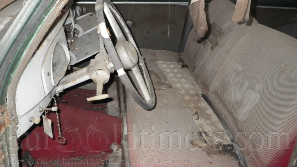 Peugeot 203 C 1.4 benz.  r.v.: 1967 2 ks