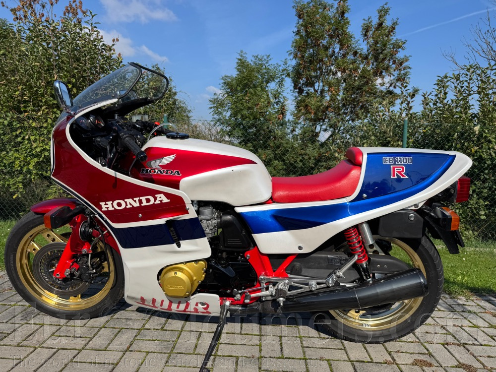 Honda CB 1100R SC08