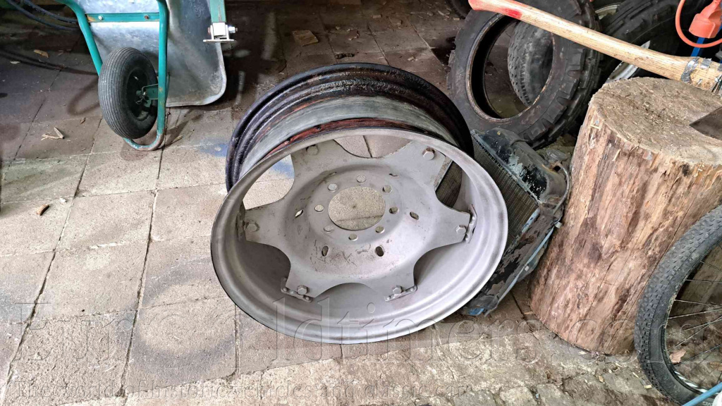 ZETOR 4011, unikátní výrobní číslo 2 