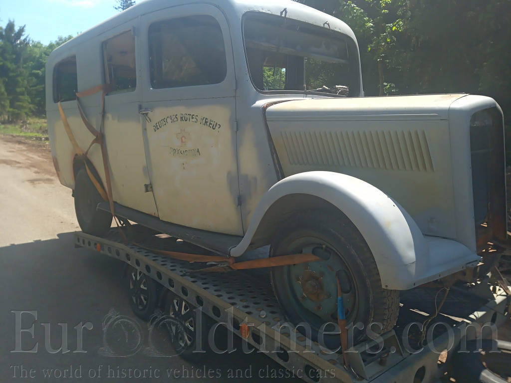 Opel Blitz 1a1/2 tuna sanitka