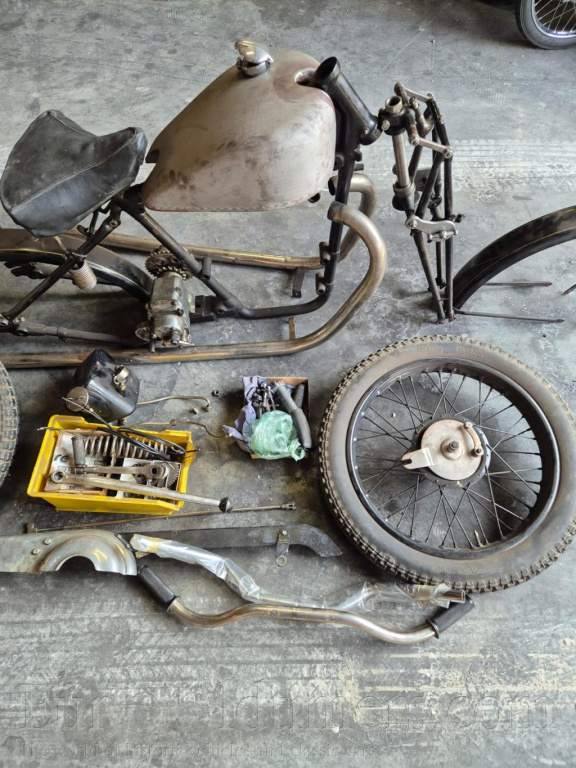 Radco 500 cc OHV 1928 in parts
