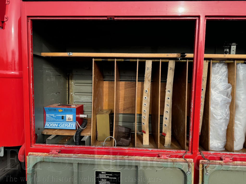 Mercedes Benz Unimog 404 rok 1966