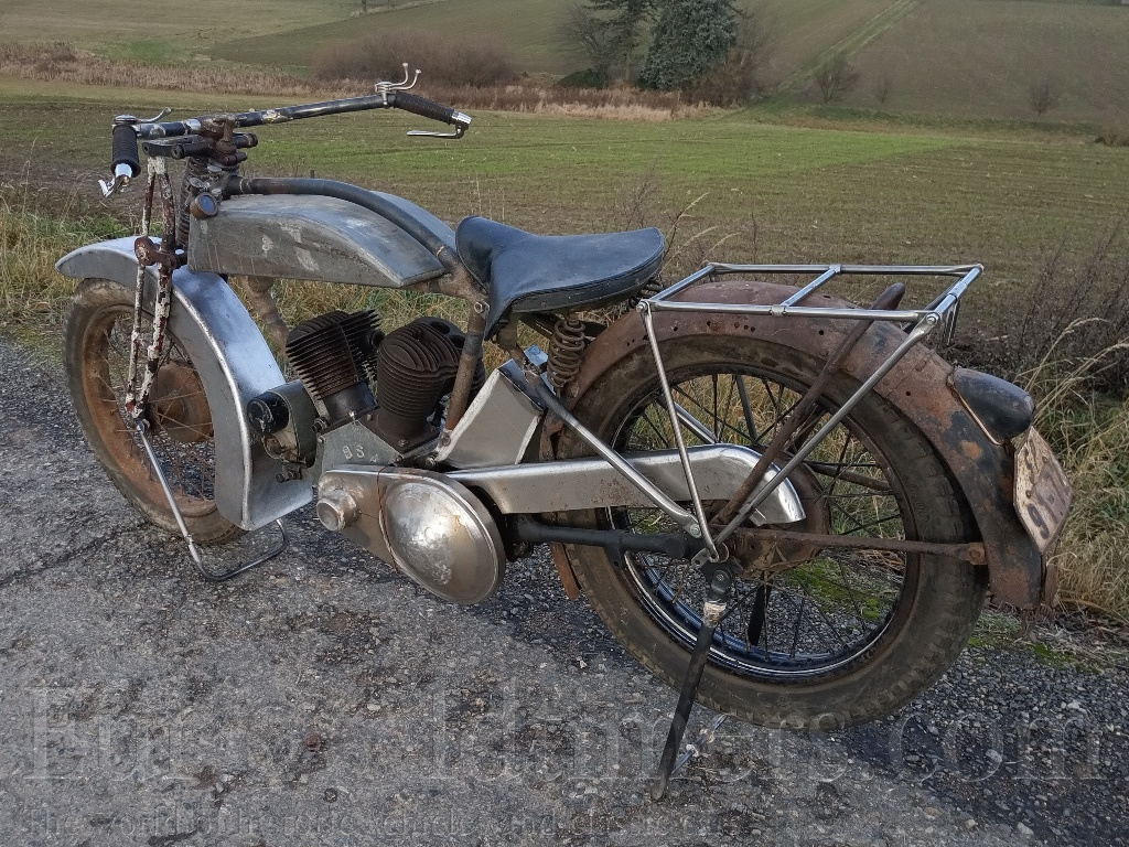 BSA 770 Model E27 Light