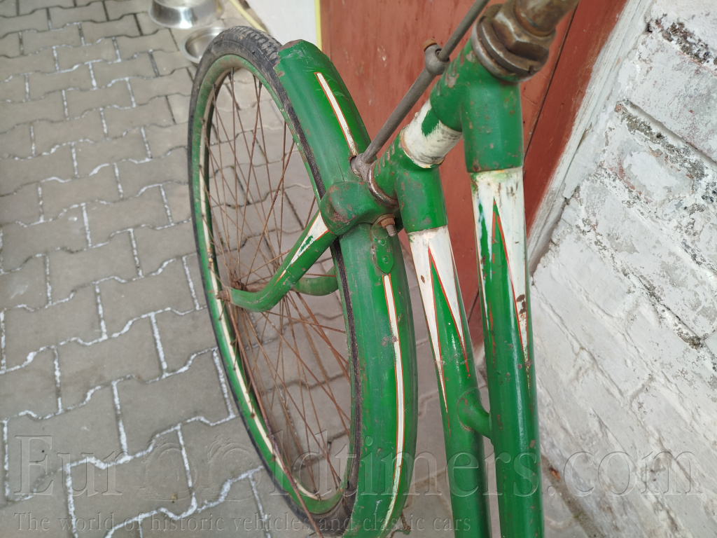 Jízdní kolo Ahoj, Ogar, Autfit