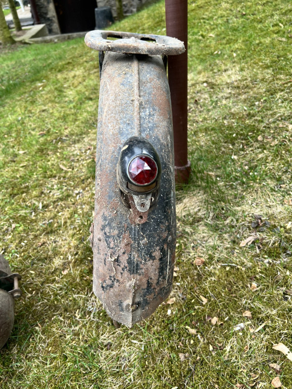 Jawa / ČZ díly – vidlice, kola, blatníky