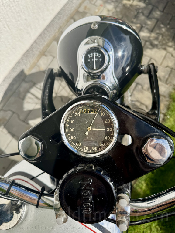 Norton Dominator
