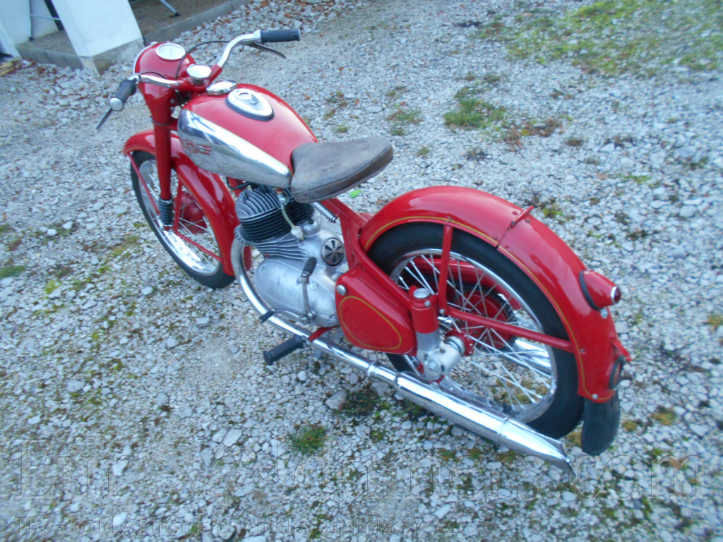 Jawa 350/18 pérák