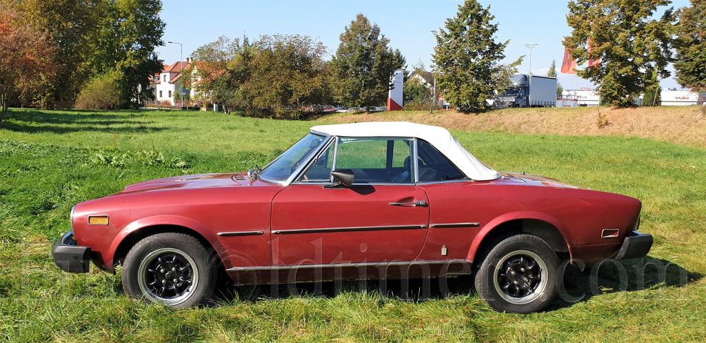 Fiat 124 Spider