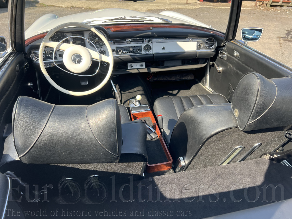  Mercedes SL 280 Pagoda