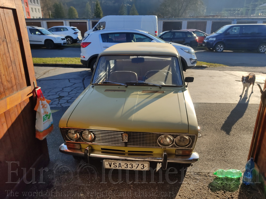 Lada VAZ 2103