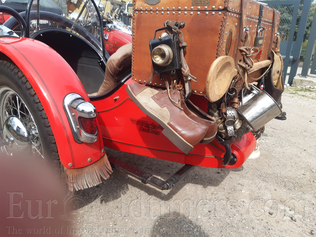 Harley Davidson+ sidecar WLC 750c